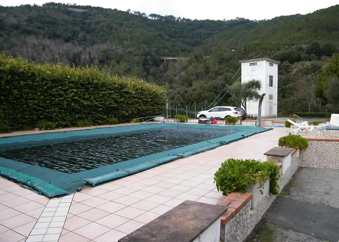 Appartamento In Deiva Marina